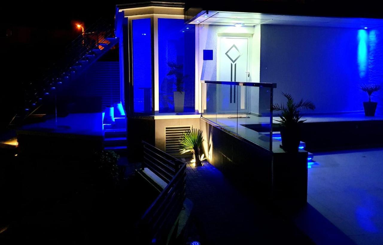 Penthouse Jacuzzi & Pool Apartmants Opatija Exterior photo