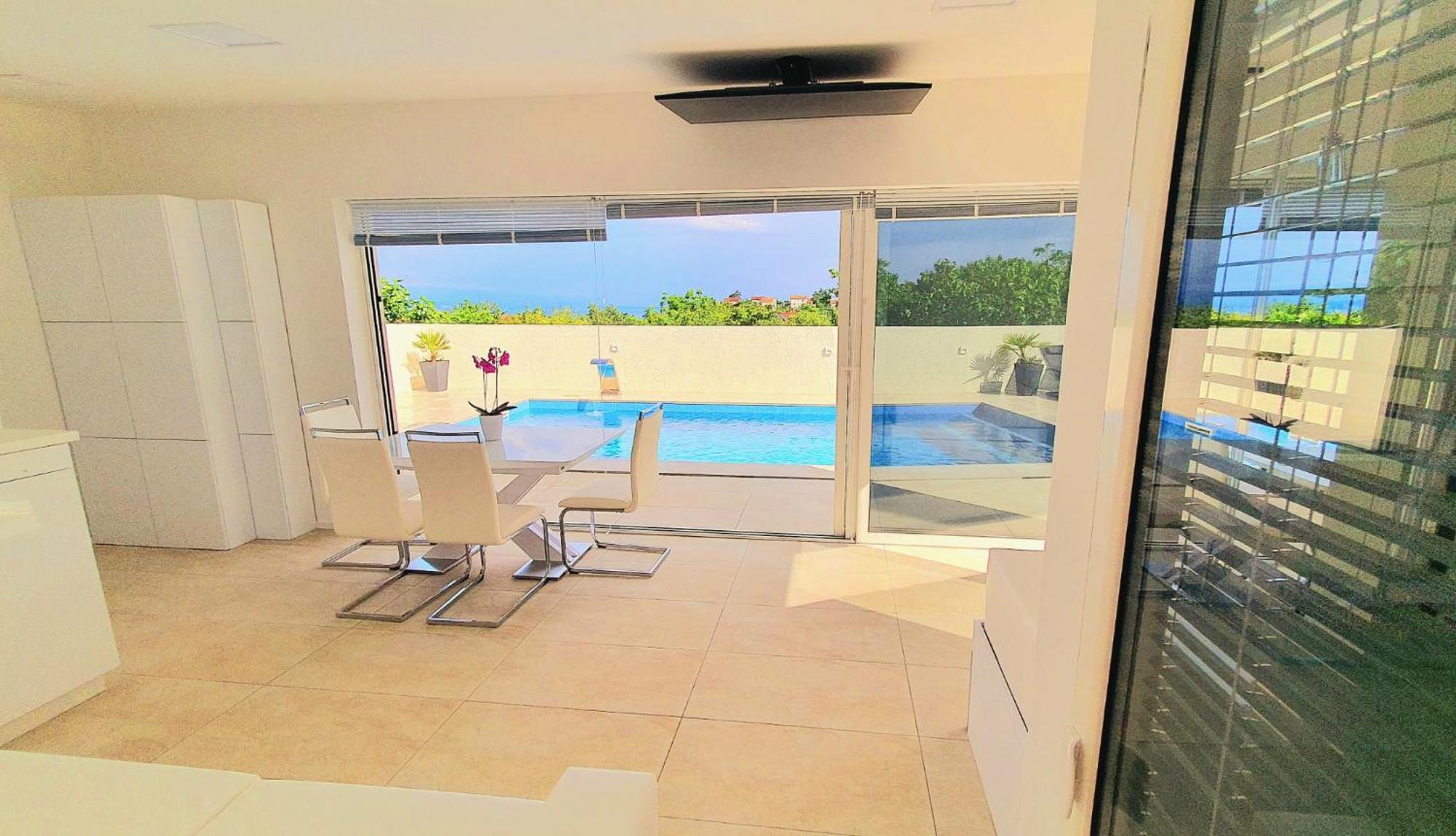 Penthouse Jacuzzi & Pool Apartmants Opatija Exterior photo