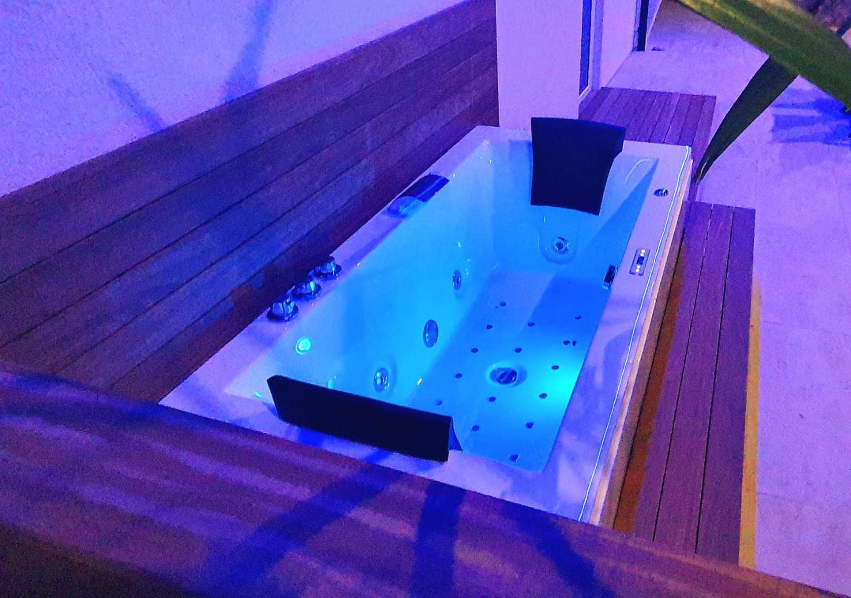Penthouse Jacuzzi & Pool Apartmants Opatija Exterior photo
